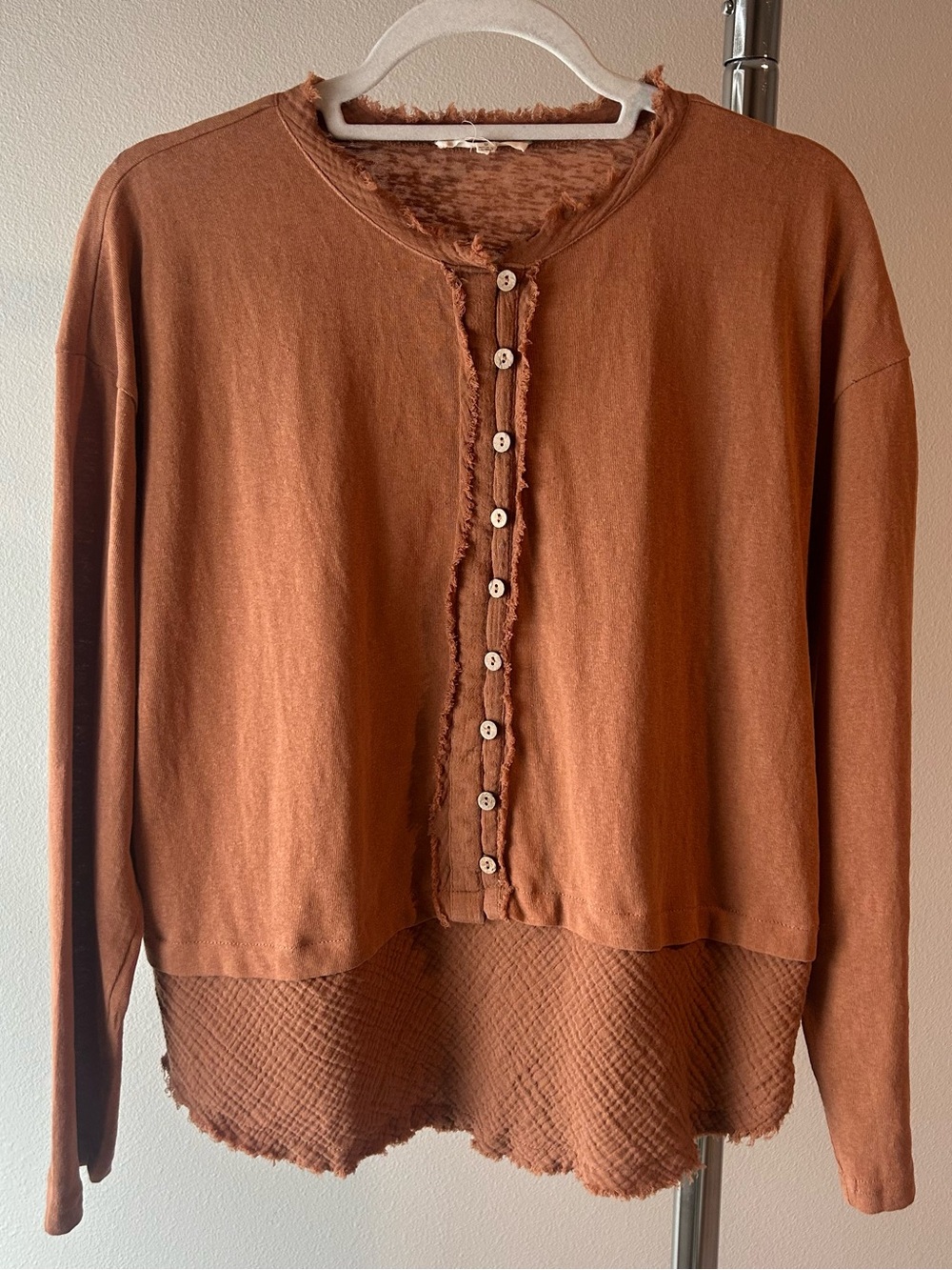 Easel Los Angeles Size Small Henley Style Button-Front Top in Rust Layered Hem